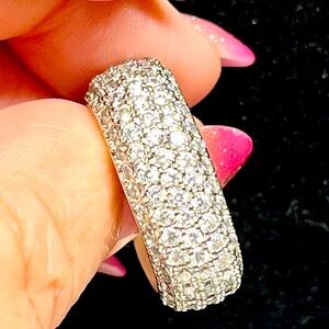 Real cool Silver Crystal square Band Ring